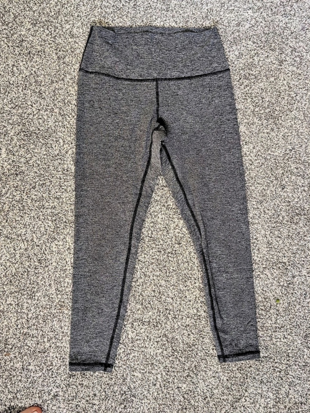 FLEO Gray Athletic Leggings Like New